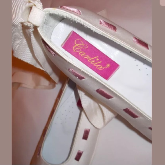 CARLITA Ivory Satin Pumps Pink Ribbon EU 32 - US 2 - Picture 4 of 8